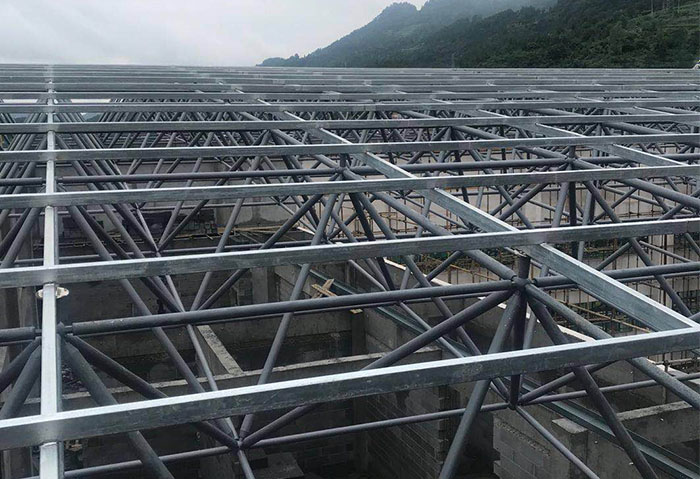 巴南仁怀冠英学校艺体楼网架